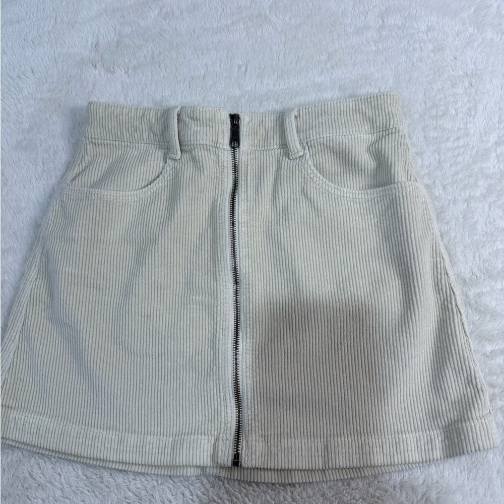 American Eagle Outfitters Cream Corduroy Super Stretch Bottom